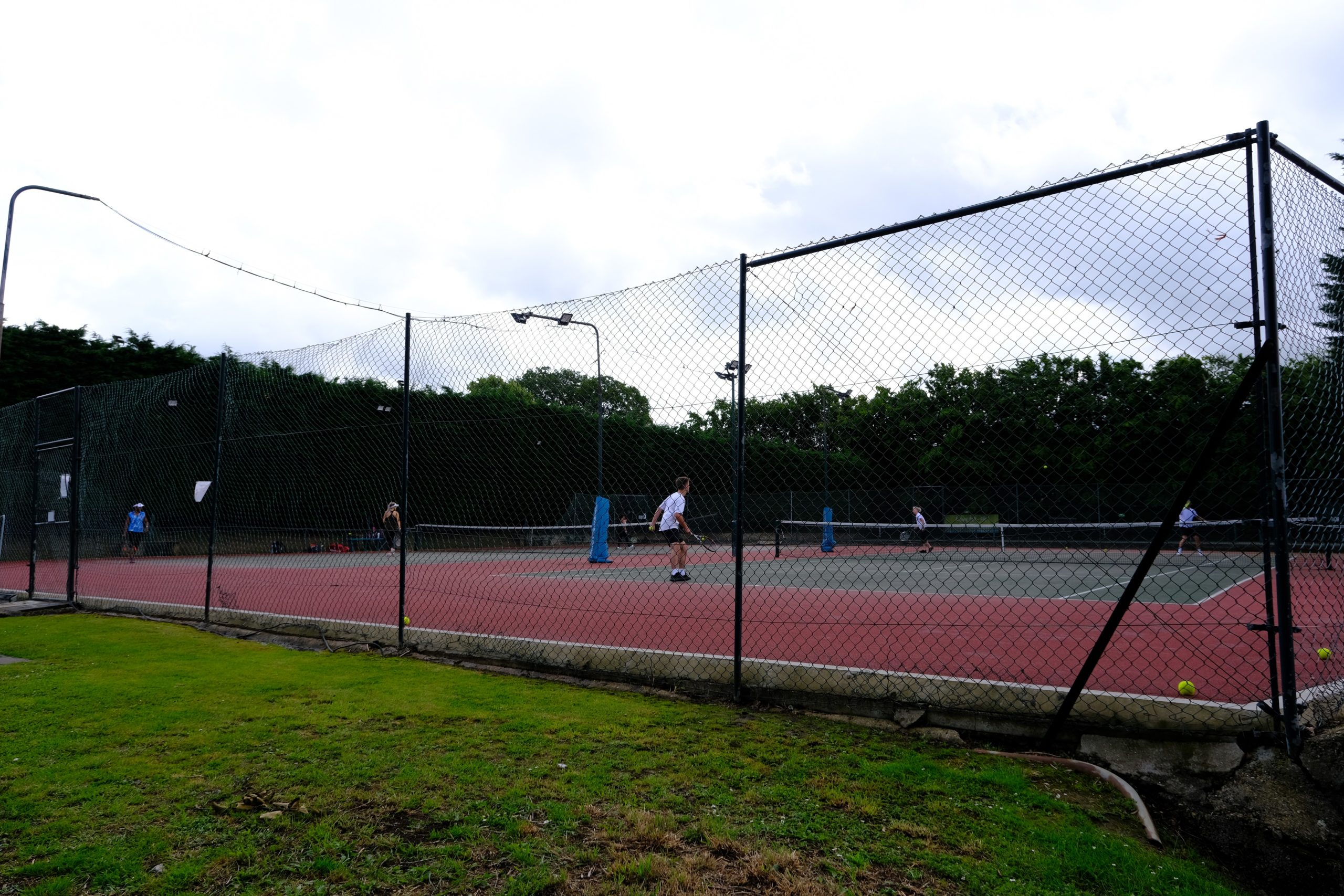 Leverstock Green Tennis Club